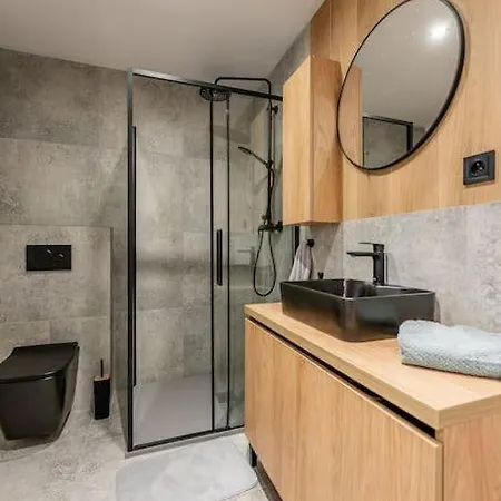 V Centre Timonova Lägenhet *